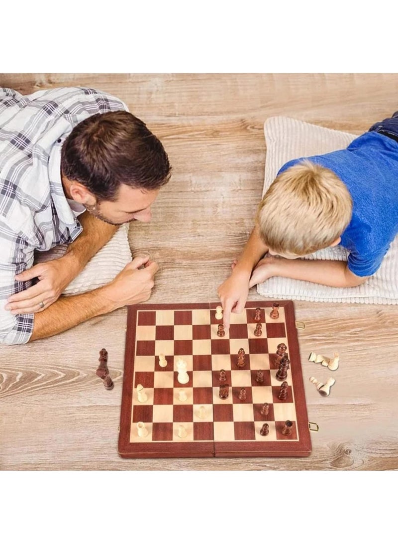 طقم رقعة شطرنج خشبية فاخرة مع قطع خشبية مصنوعة يدويًا - لعبة شطرنج كلاسيكية قابلة للطي - هدية مثالية للعيد - Image 1